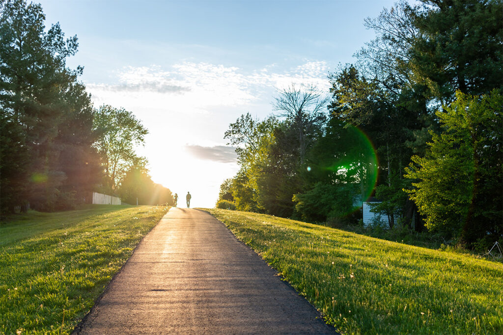 Sterling-Heights-55+-community-Pine-Ridge-of plumbrook neighborhood