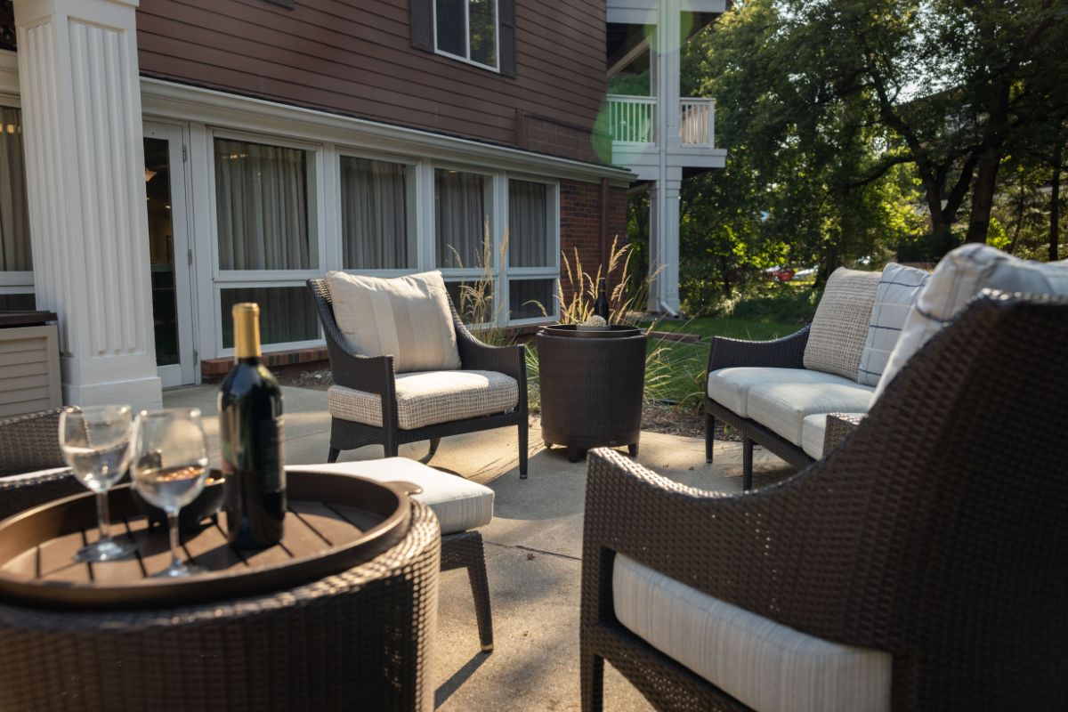 Bloomfield 55-Plus Senior Living in Omaha Nebraska Outdoor Patio