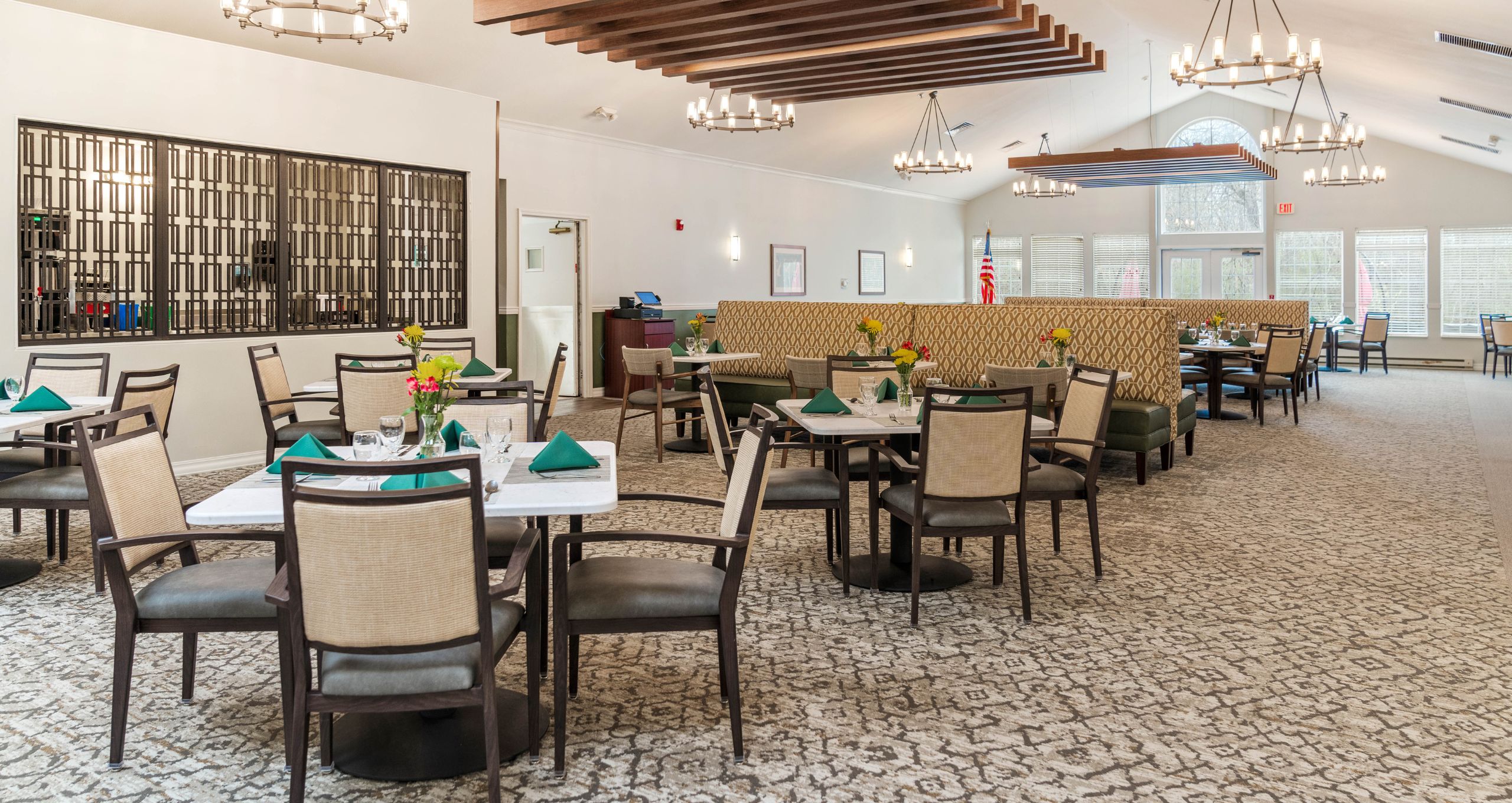 Pine Ridge of Plumbrook Senior Living Sterling Heights, Michigan