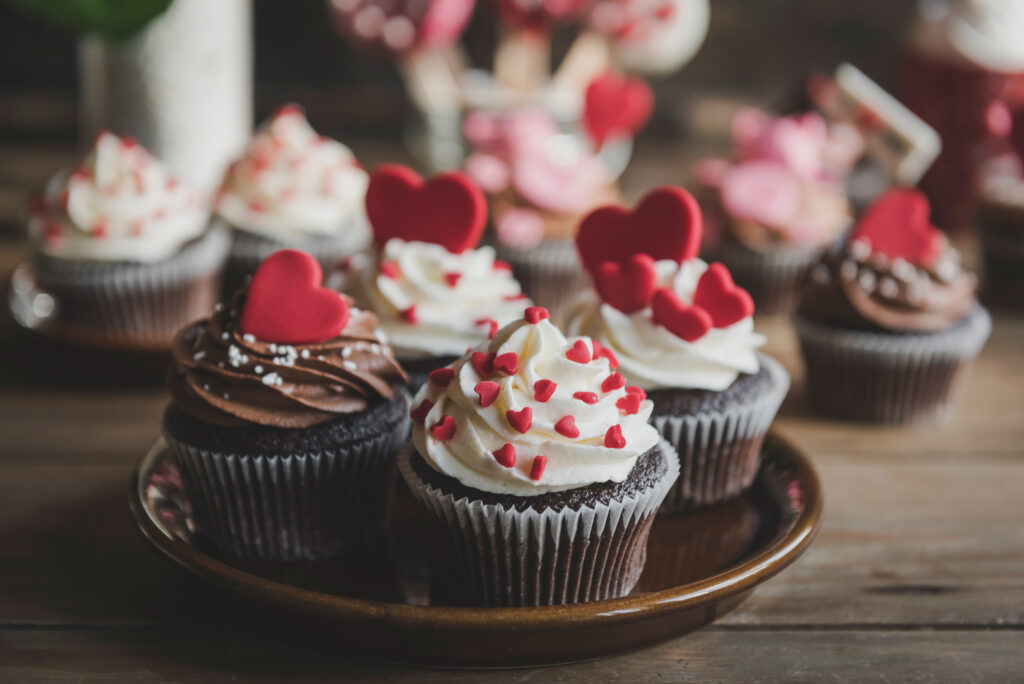 Love concept cupcakes served in the plate,selective focus